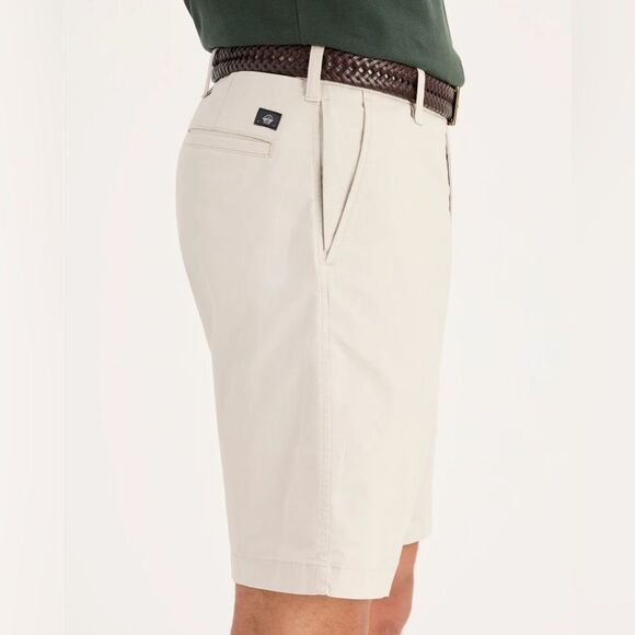 NWT DOCKERS ultimate short supreme flex Classic Beige Shorts size 33 - Picture 2 of 8